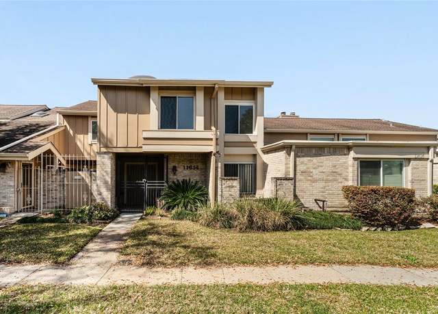Property at 11614 Village Place Dr #337, Houston, TX 77077, 3 beds, 2.5 baths