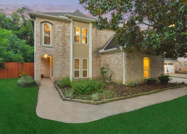 Property at 3302 Candlelon Dr, Spring, TX 77388, 4 beds, 2.5 baths