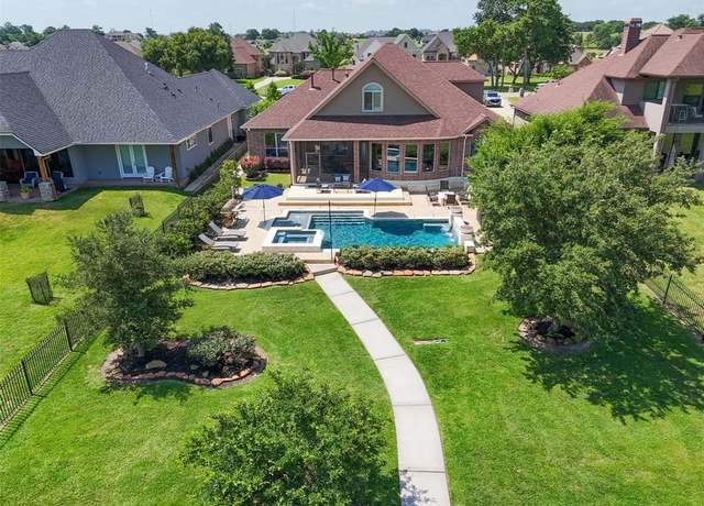 Property at 11584 Grandview Dr, Montgomery, TX 77356, 3 beds, 3.5 baths
