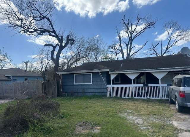 Property at 2003 Thonig Rd, Houston, TX 77055, 3 beds, 1.5 baths