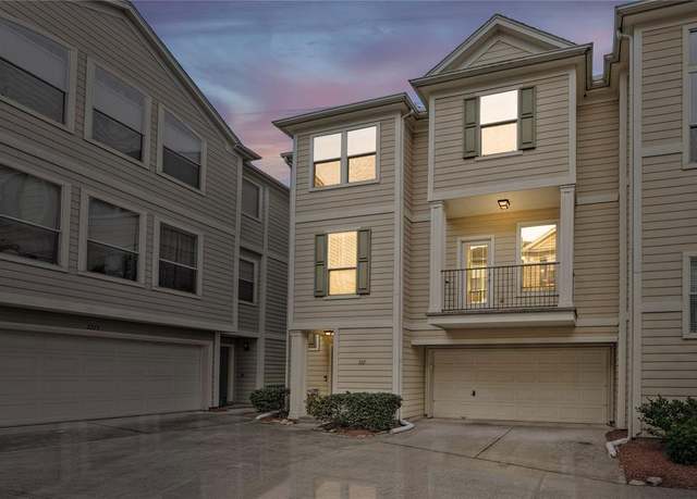 Property at 1211 Ennis St, Houston, TX 77003, 2 beds, 2.5 baths