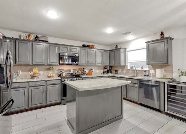 Property at 21331 Bella Luna Ct, Spring, TX 77379, 3 beds, 2.5 baths