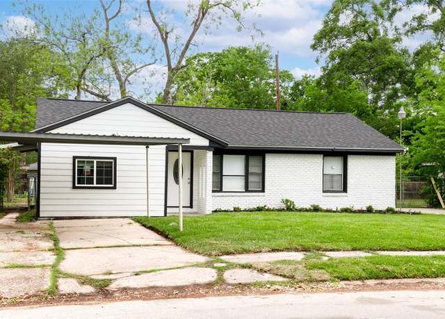 Property at 5918 Grape St, Houston, TX 77074, 3 beds, 2 baths