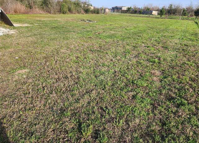 Property at 1996 Road 5704, Cleveland, TX 77327, 4 beds, 2 baths