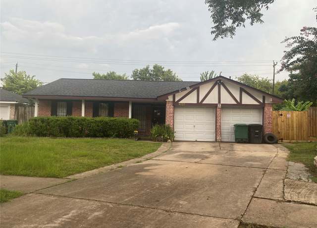 Property at 4727 Oakside Dr, Houston, TX 77053, 3 beds, 2 baths