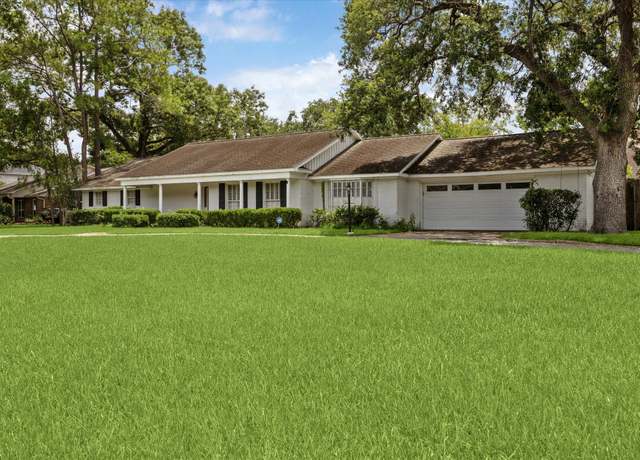 Property at 7525 Middlewood St, Houston, TX 77063, 3 beds, 3 baths