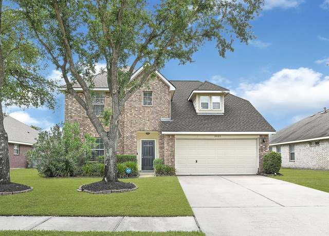 Property at 18123 Redoak Manor Ln, Cypress, TX 77433, 5 beds, 2.5 baths