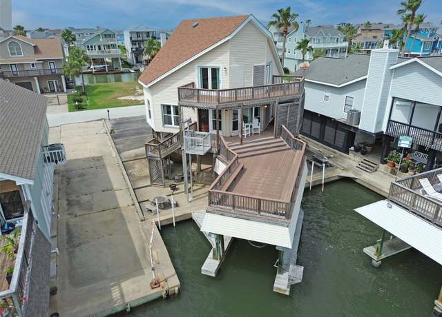 Property at 1005 Long Reach Dr, Tiki Island, TX 77554, 4 beds, 2.5 baths