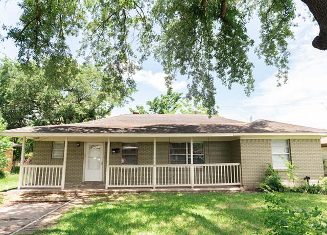 Property at 108 Chandler Dr, Baytown, TX 77521, 3 beds, 2 baths