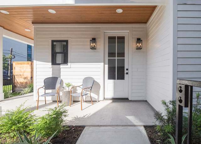 Property at 513 E 4th St, Houston, TX 77007, 3 beds, 3.5 baths