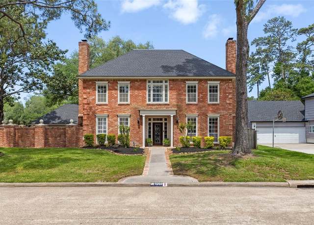 Property at 5203 Laurelwood Dr, Houston, TX 77345, 5 beds, 4.5 baths