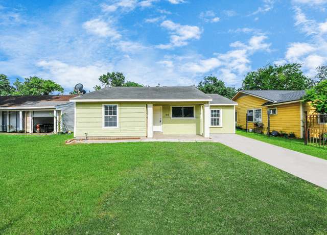Property at 914 Kress St, Houston, TX 77020, 4 beds, 2 baths