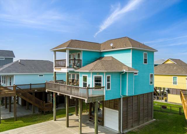 Property at 947 S Gateway Rd, Crystal Beach, TX 77650, 4 beds, 3 baths