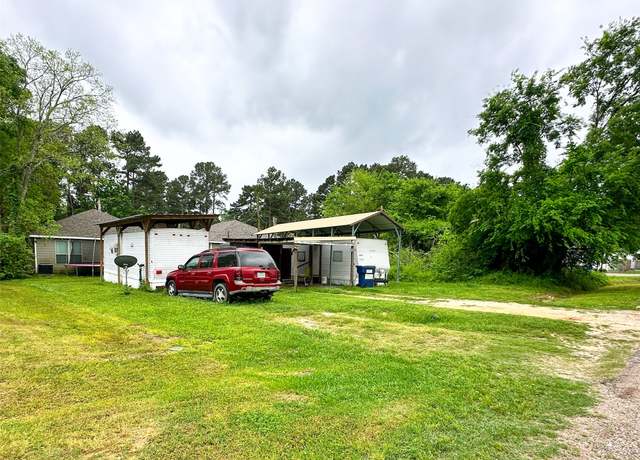 Property at 11480 Persimmon St, Willis, TX 77318, 2 beds, 2 baths
