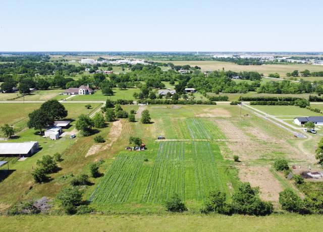 Property at 34235 Brumlow Rd, Waller, TX 77484