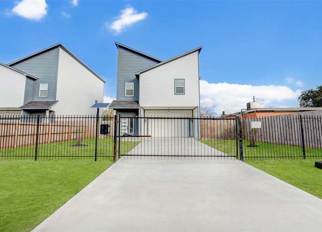 Property at 10213 Ashville Dr, Houston, TX 77051, 3 beds, 2.5 baths