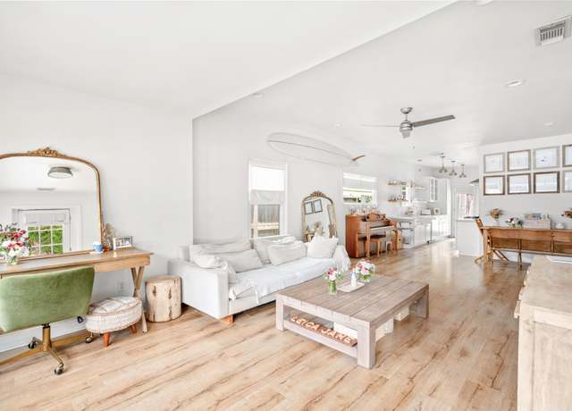 Property at 713 Usener St, Houston, TX 77009, 2 beds, 2 baths