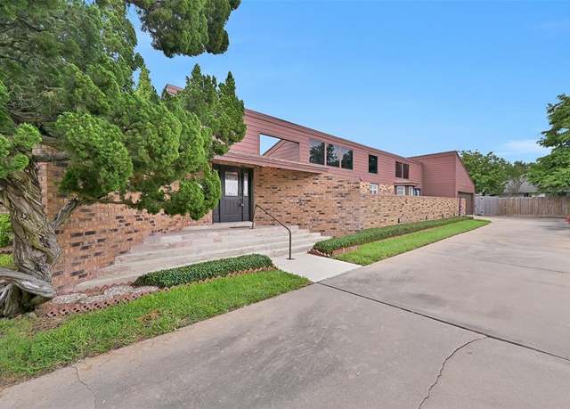 Property at 12 E Dansby Dr, Galveston, TX 77551, 3 beds, 1.5 baths