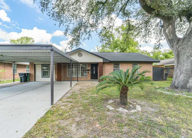 Property at 715 E Twickenham Trl, Houston, TX 77076, 4 beds, 2 baths