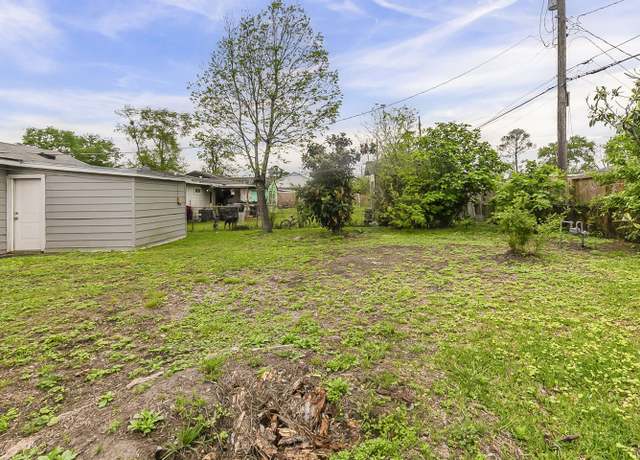 Property at 5009 Bataan Rd, Houston, TX 77033, 3 beds, 2 baths