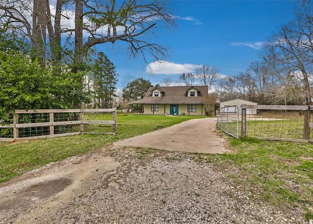 Property at 1305 County Road 2089, Liberty, TX 77575, 3 beds, 2.5 baths