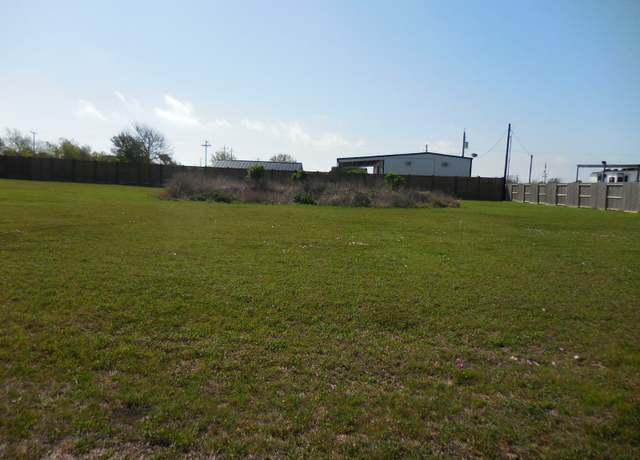 Property at 978 Cr 251 St, Matagorda, TX 77457