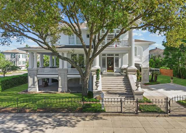 Property at 1703 Broadway St, Galveston, TX 77550, 4 beds, 3.5 baths