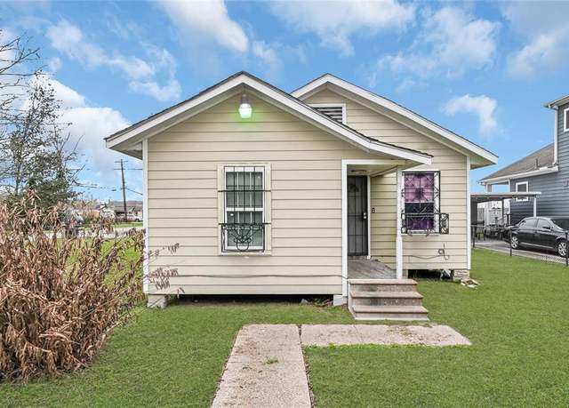 Property at 2607 Milwaukee St, Houston, TX 77026, 3 beds, 1 bath