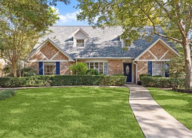 Property at 18615 Martinique Dr, Nassau Bay, TX 77058, 4 beds, 2.5 baths