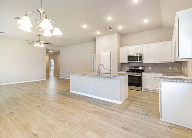 Property at 212 Forest Park Dr, West Columbia, TX 77486, 4 beds, 2 baths