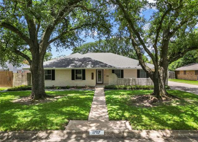 Property at 1707 Twelve Oaks Dr, Texas City, TX 77591, 4 beds, 2 baths