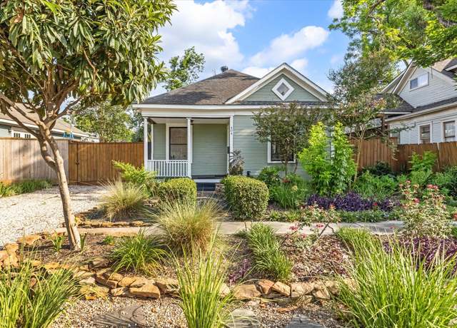 Property at 404 E 28th St, Houston, TX 77008, 2 beds, 1 bath