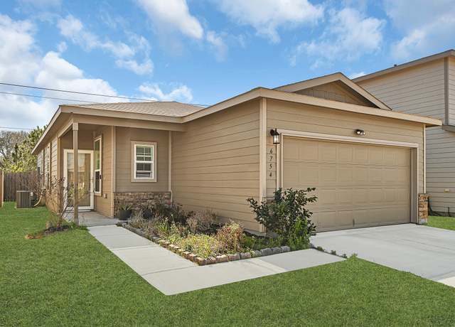 Property at 6754 Hobby Wind Ridge Dr, Houston, TX 77075, 3 beds, 2 baths