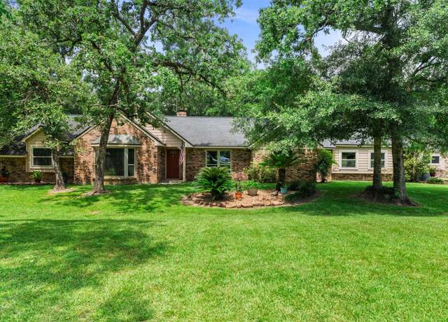 Property at 33315 Cripple Creek Dr, Pinehurst, TX 77362, 4 beds, 2.5 baths