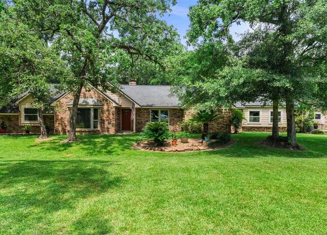 Property at 33315 Cripple Creek Dr, Pinehurst, TX 77362, 4 beds, 2.5 baths