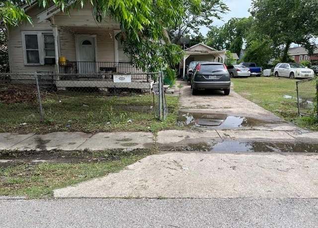 Property at 1148 Panama St, Houston, TX 77009