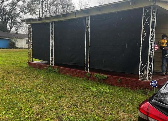 Property at 3565 Scranton Ave, Beaumont, TX 77703, 3 beds, 1 bath