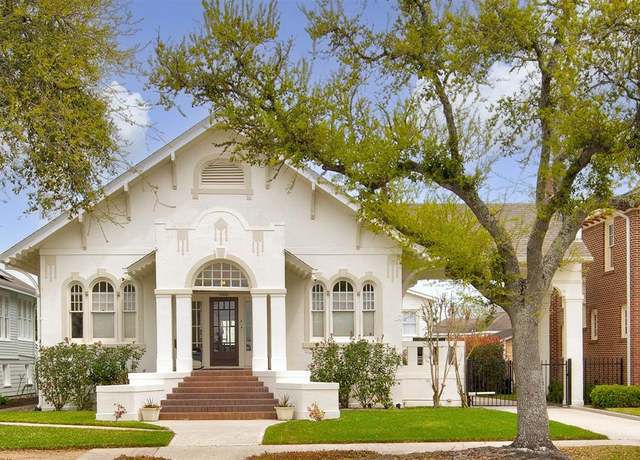 Property at 1602 Rosenberg St, Galveston, TX 77550, 2 beds, 1.5 baths