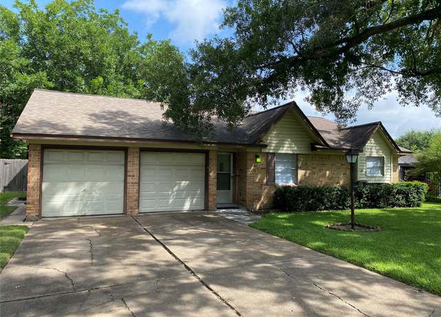 Property at 16010 Acapulco, Jersey Village, TX 77040, 4 beds, 2 baths