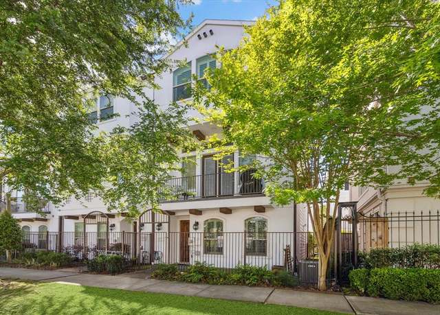 Property at 4237 Feagan St, Houston, TX 77007, 3 beds, 3.5 baths
