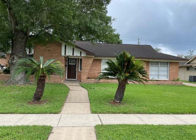 Property at 3727 Woodvalley Dr, Houston, TX 77025, 3 beds, 2 baths