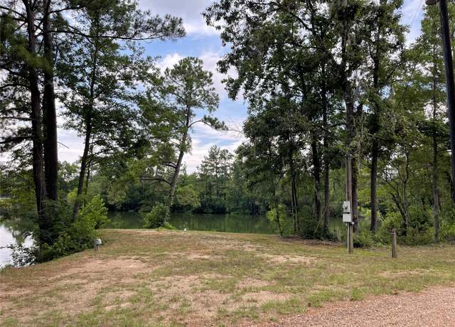 Property at 6 Smith Loop S, Cleveland, TX 77327