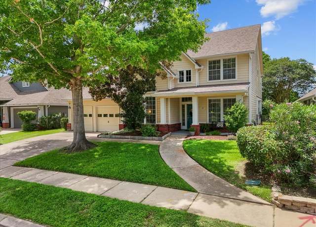 Property at 1427 Roaring Springs Ln, Seabrook, TX 77586, 4 beds, 2.5 baths