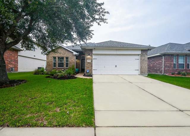 Property at 6423 Saragosa Crossing Ln, Houston, TX 77066, 3 beds, 2 baths