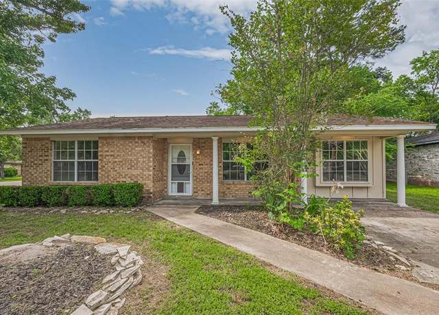 Property at 210 N Shirley Ln, Willis, TX 77378, 3 beds, 1 bath