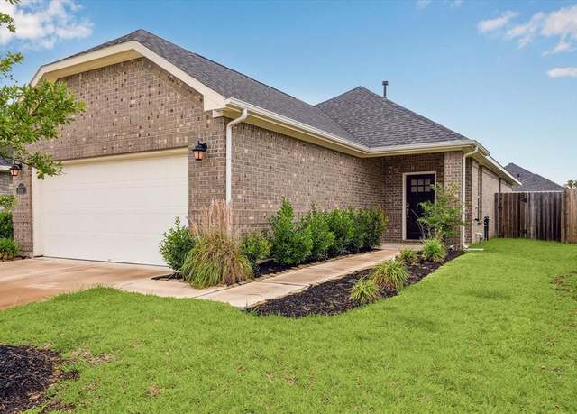 Property at 31610 Brown Fern Dr, Fulshear, TX 77441, 3 beds, 2 baths