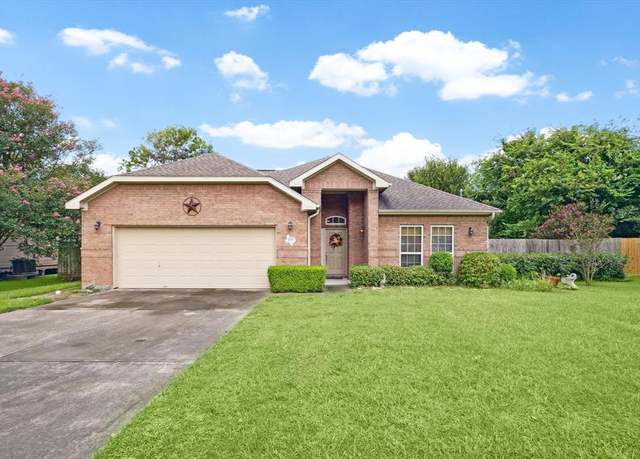 Property at 4118 Eaton Dr, Santa Fe, TX 77510, 3 beds, 2 baths