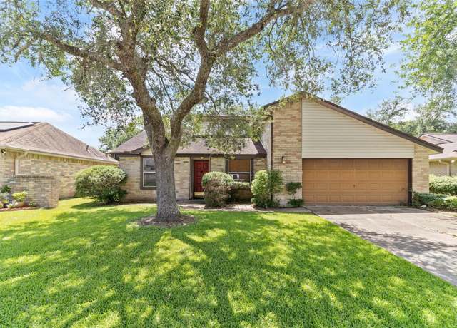 Property at 14 Sarita Rd, Angleton, TX 77515, 3 beds, 2 baths