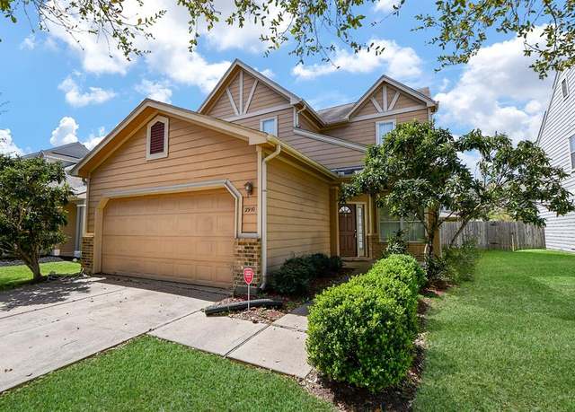 Property at 2910 Feather Green Trl, Fresno, TX 77545, 3 beds, 2.5 baths