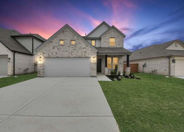 Property at 352 Ice Shore Trl, Dayton, TX 77535, 4 beds, 3.5 baths